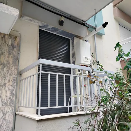 Vintage Apartment In Kalamaria Salonic Exterior foto